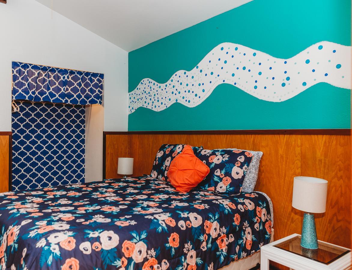 גרנוויל Riverlane Resort מראה חיצוני תמונה